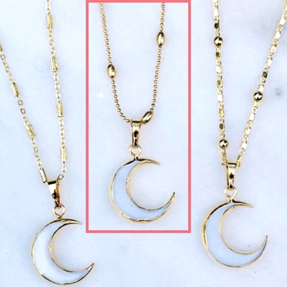 White Crescent Moon Shell Necklace